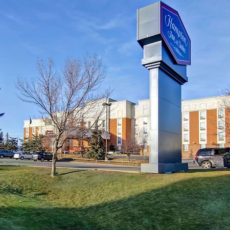 Hampton Inn & Suites By Hilton Calgary-Airport YYC Exterior foto