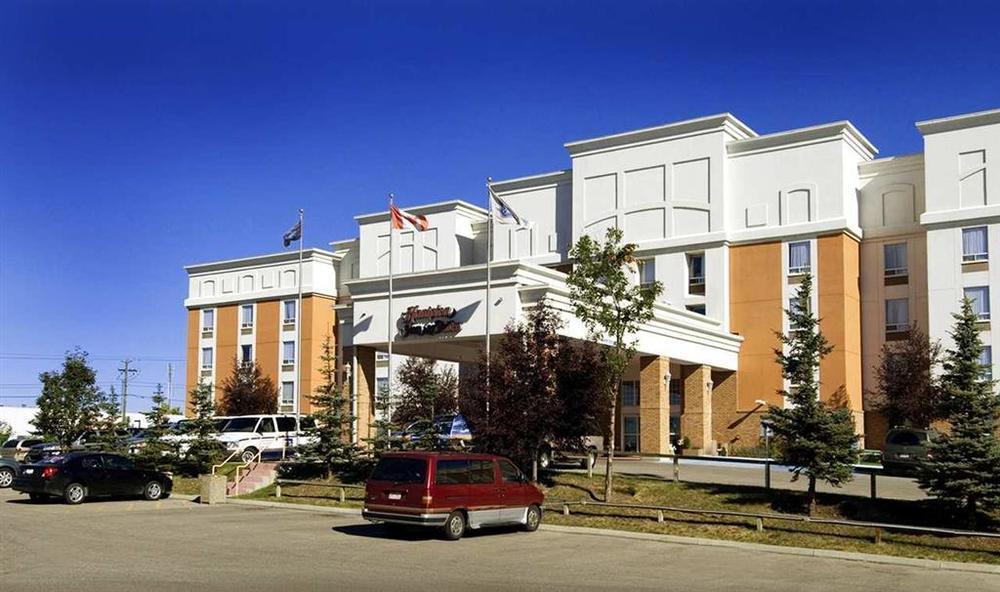 Hampton Inn & Suites By Hilton Calgary-Airport YYC Exterior foto