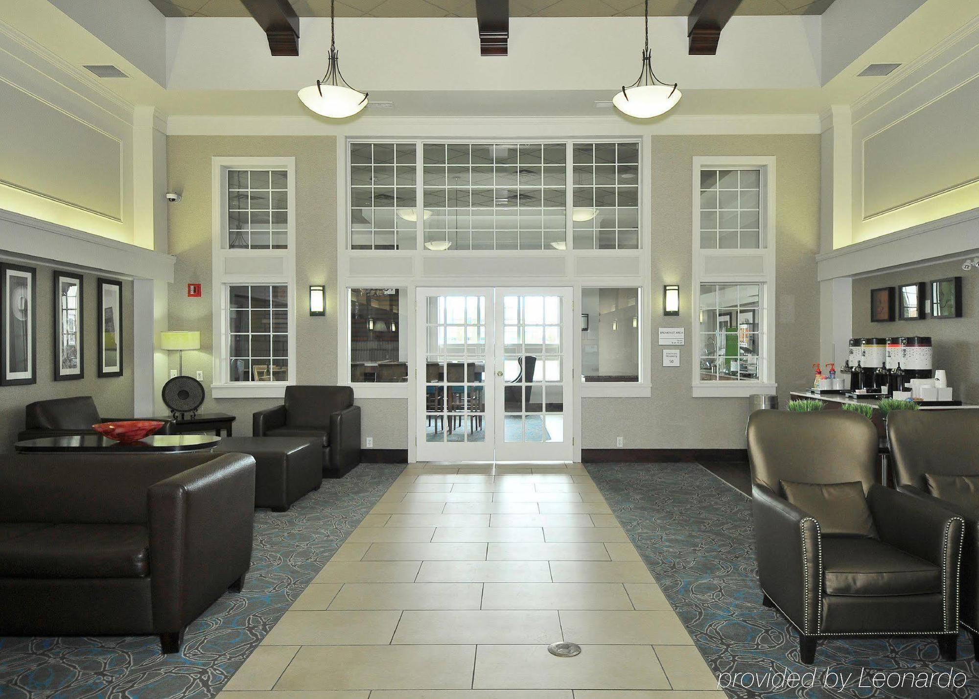Hampton Inn & Suites By Hilton Calgary-Airport YYC Exterior foto