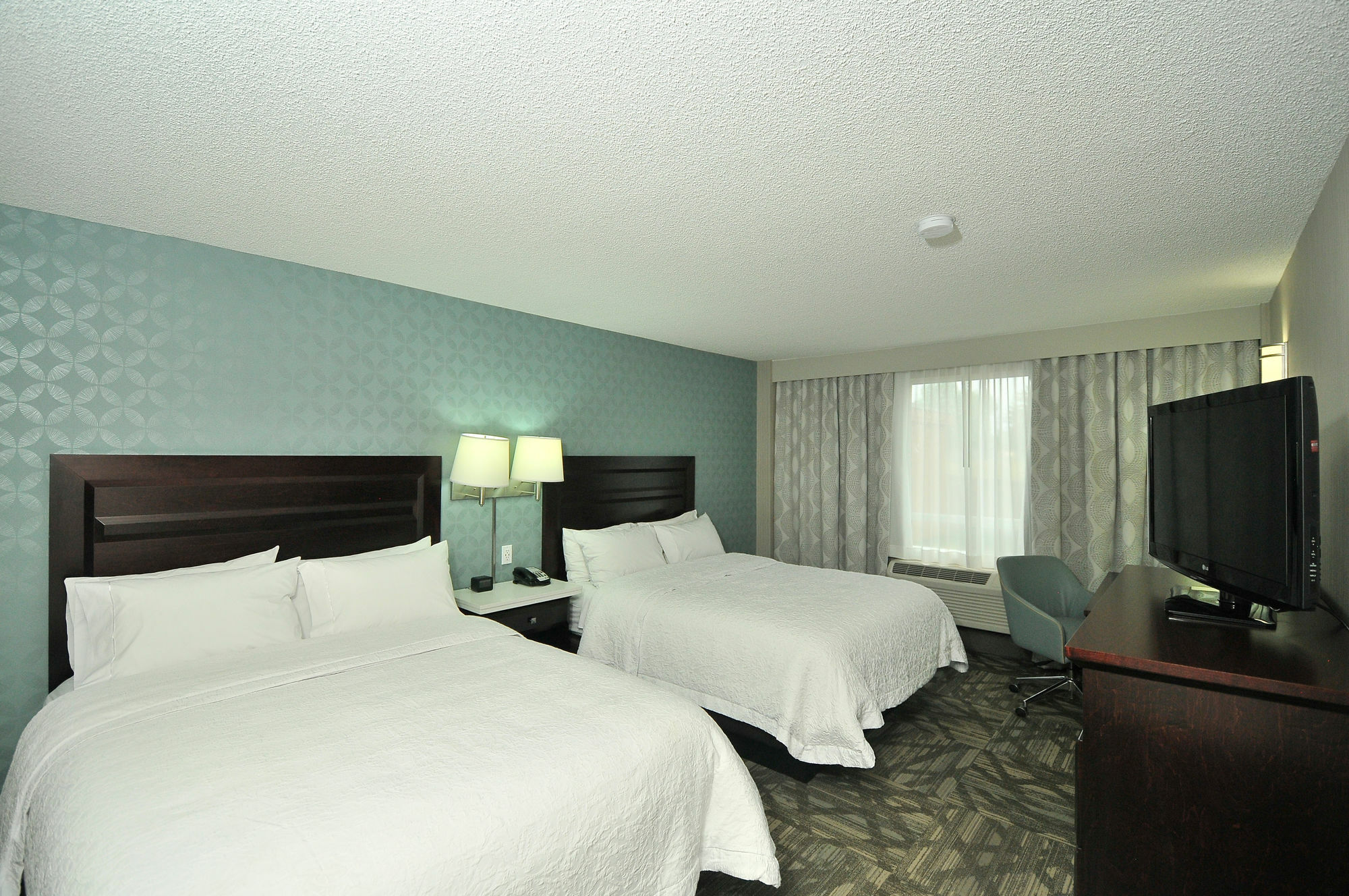 Hampton Inn & Suites By Hilton Calgary-Airport YYC Exterior foto